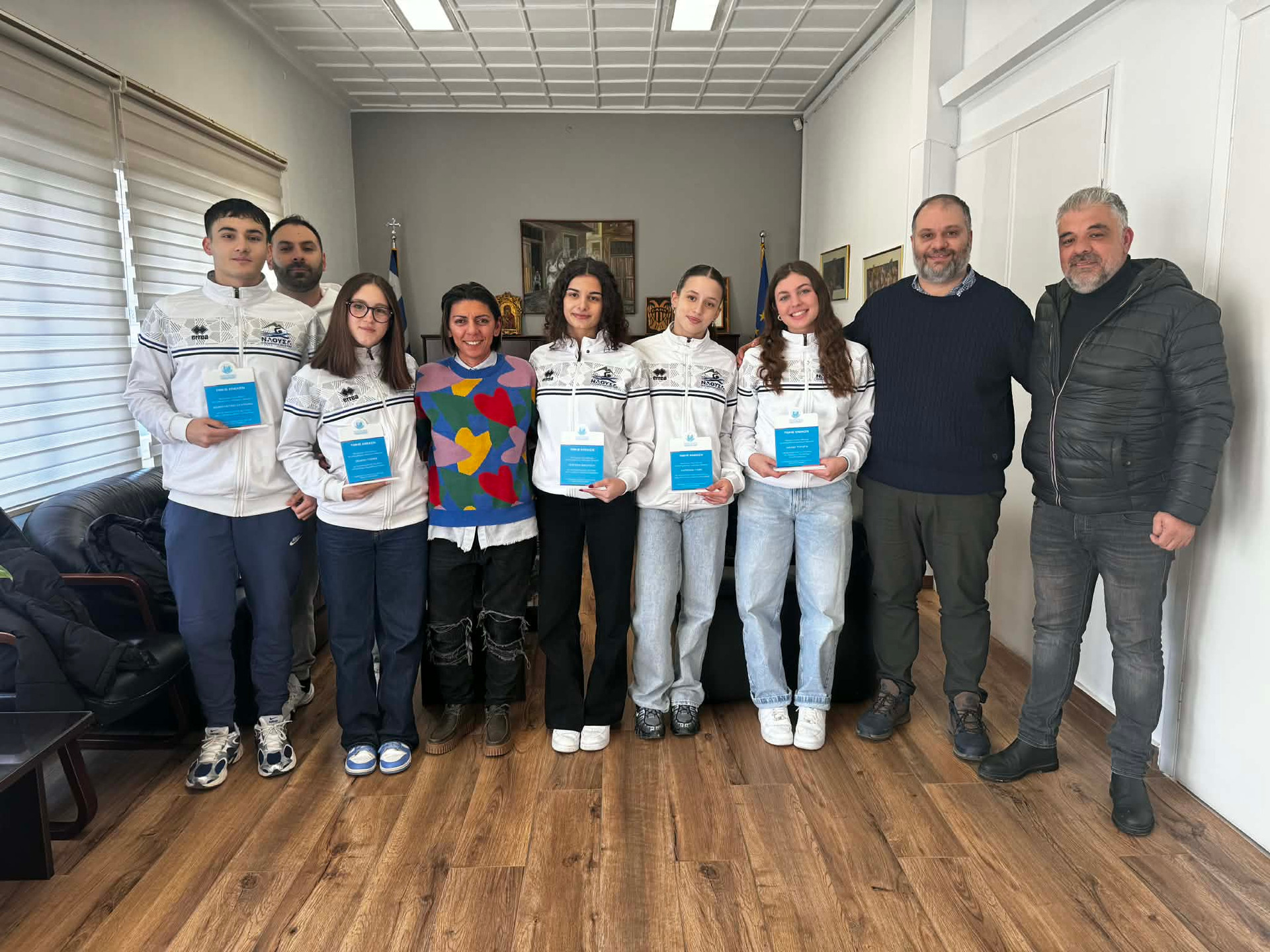 o-dimarchos-naousas-vravefse-tous