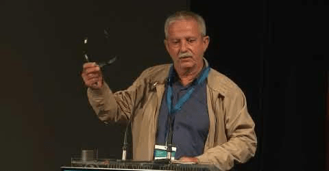 o-dimitris-rousounelos-sto-simposio