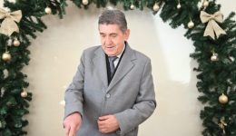 o-dimos-ditikis-&Alpha;chaias-ipodechtike-1