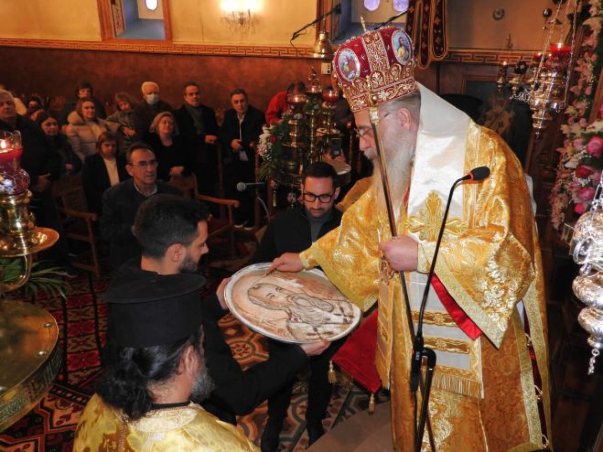 Ο εορτασμός του Πολιούχου Βλαχέρνας στο Ναό Αγίου Αθανασίου (εικόνες)