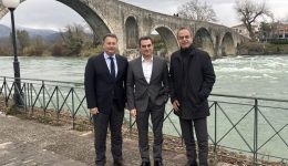 o-giorgos-stilios-ipodechthike-ton