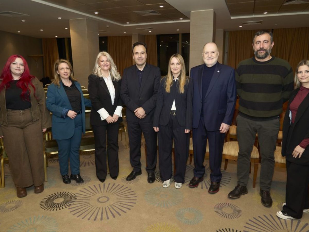 Ο Υπουργός Δημήτρης Παπαστεργίου ανοίγει τον διάλογο για την Τεχνητή Νοημοσύνη