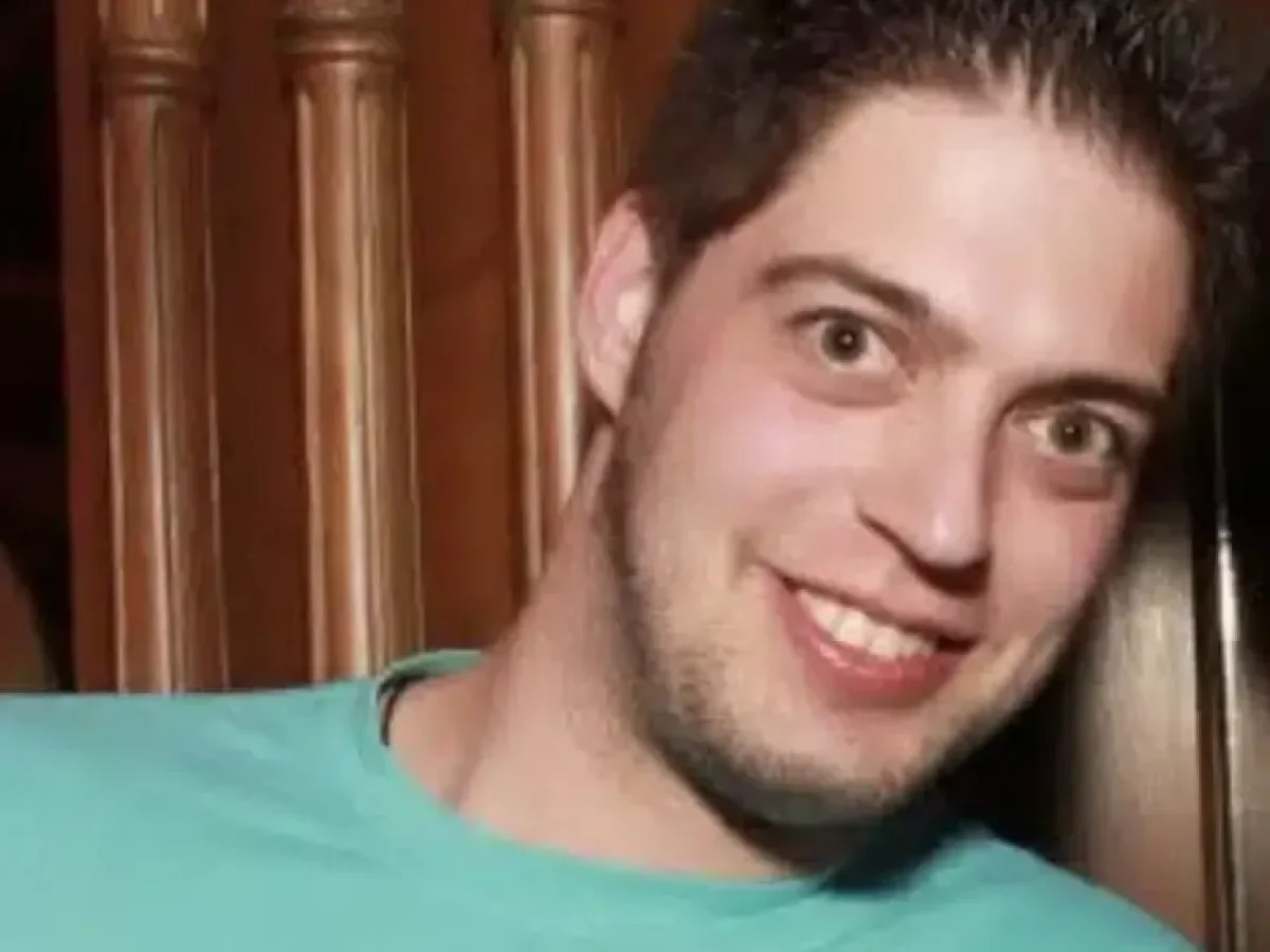 Ο  Λεωνίδας Λόιος είναι ο 36χρονος που βρέθηκε νεκρός στο γήπεδο Φαρκαδόνας