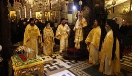 o-mitropolitis-fokidos-stin-iera