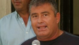 o-sillogos-dimotikon-ipallilon-stirizi