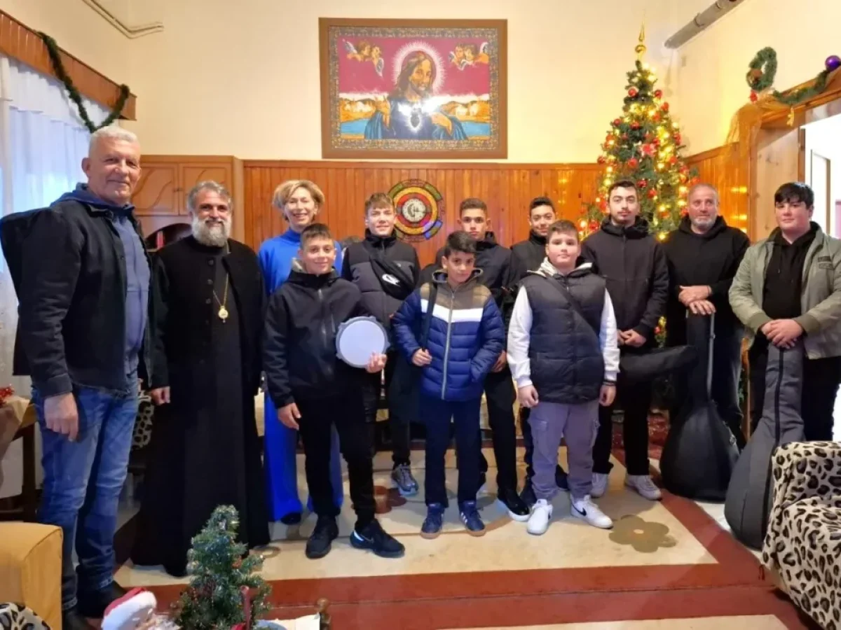 Ο ΣΥΛΛΟΓΟΣ «ΑΡΤΕΜΙΣ» ΣΤΟ ΓΗΡΟΚΟΜΕΙΟ ΜΕ ΤΡΑΓΟΥΔΙΑ ΚΑΙ ΜΕΛΩΔΙΕΣ