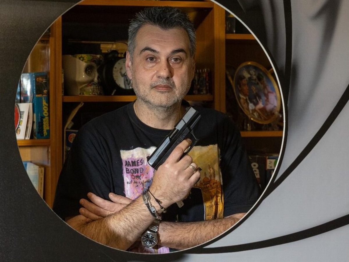 Ο Τζέιμς Μποντ «ζει» στο Ρετζίκι – Η εντυπωσιακή συλλογή ενός φανατικού συλλέκτη (ΦΩΤΟ)