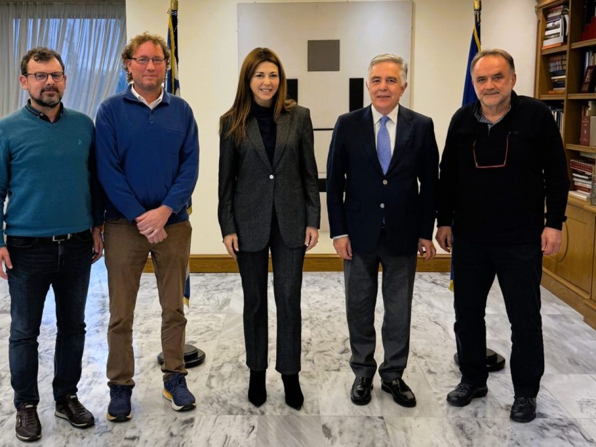 Ο Βασίλης Α. Υψηλάντης στο Υπουργείο  Παιδείας για εκπαιδευτικά ζητήματα της Δωδεκανήσου