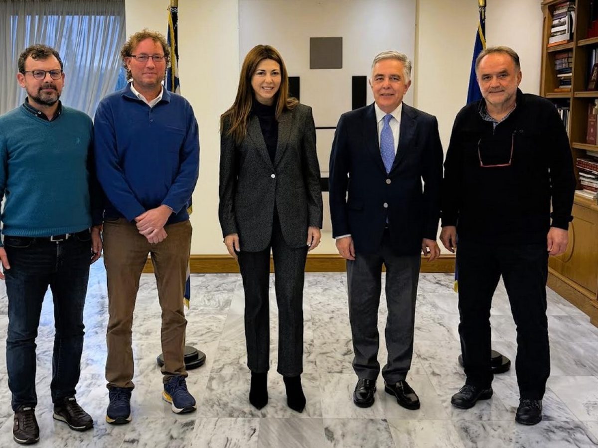 Ο Βασίλης Α. Υψηλάντης στο Υπουργείο  Παιδείας για εκπαιδευτικά ζητήματα της Δωδεκανήσου