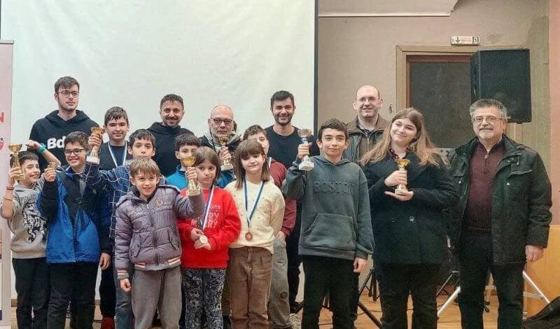oloklirothike-me-epitichia-to-dramino-1