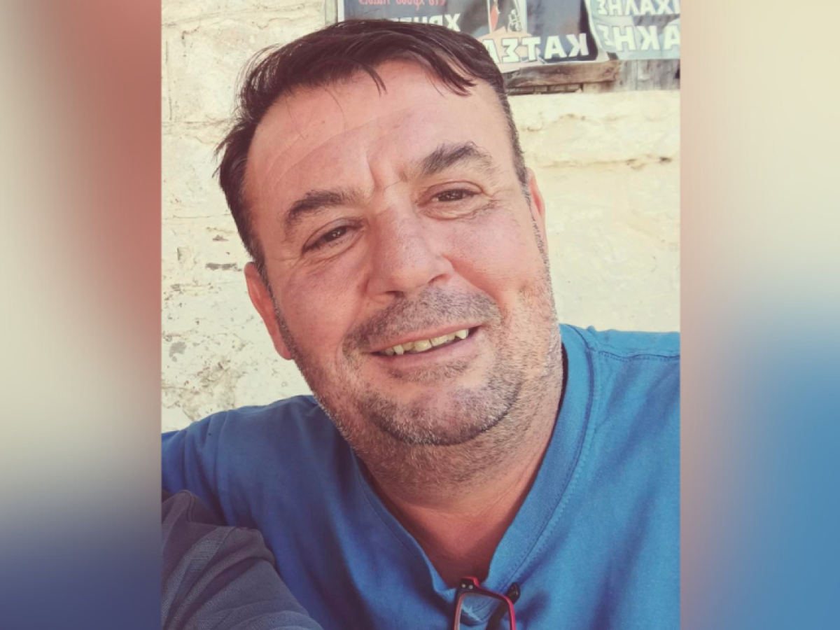 &Omicron;&mu;&omicron;&sigma;&pi;&omicron;&nu;&delta;ί&alpha; &Sigma;&upsilon;&lambda;&lambda;ό&gamma;&omega;&nu; &Alpha;&pi;&alpha;&nu;&tau;&alpha;&chi;&omicron;ύ &Mu;&alpha;&kappa;&rho;ύ&nu;&epsilon;&iota;&omega;&nu; &Alpha;&iota;&tau;&omega;&lambda;/&nu;ί&alpha;&sigmaf;: &laquo;&Eta; &mu;&nu;ή&mu;&eta; &tau;&omicron;&upsilon; &Kappa;ώ&sigma;&tau;&alpha; &Alpha;&lambda;&epsilon;&xi;&alpha;&nu;&delta;&rho;ή &theta;&alpha; &pi;&alpha;&rho;&alpha;&mu;&epsilon;ί&nu;&epsilon;&iota; &zeta;&omega;&nu;&tau;&alpha;&nu;ή &sigma;&tau;&omicron;&nu; &tau;ό&pi;&omicron; &mu;&alpha;&sigmaf;&raquo;