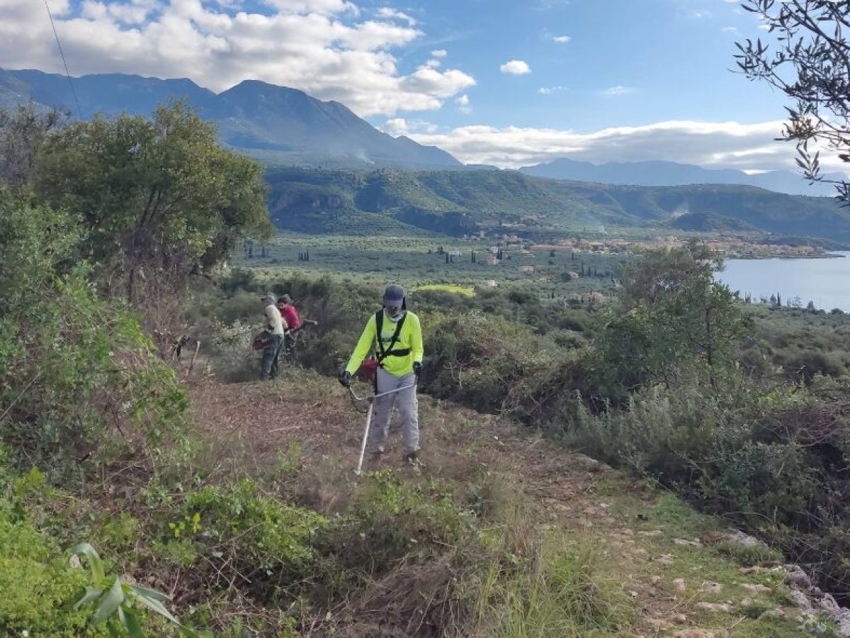 Ορειβατικός Καλαμάτας: Καθάρισαν 10 χλμ. καλντερίμι από την Καρδαμύλη μέχρι τον Κάμπο