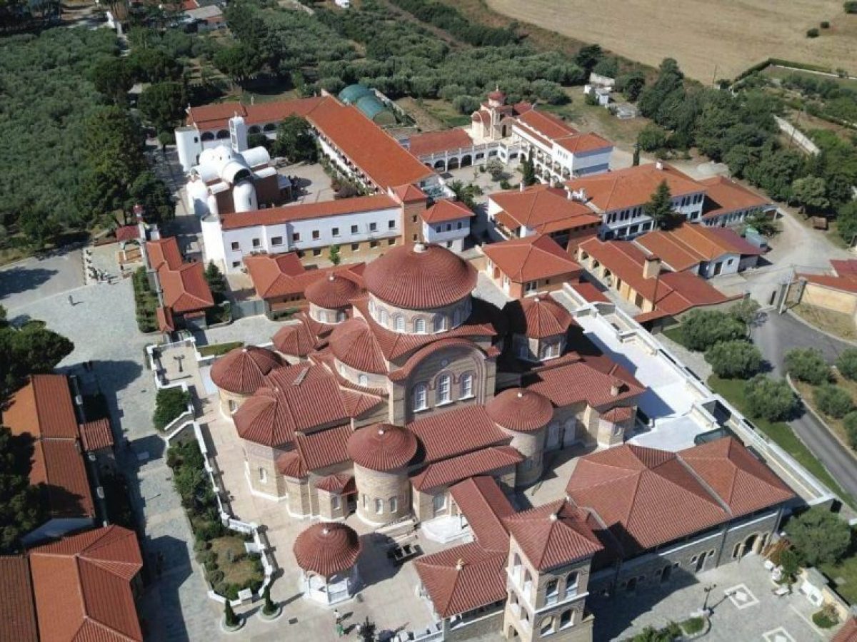 Όταν η αλήθεια μιλά, ο λαϊκισμός σωπαίνει