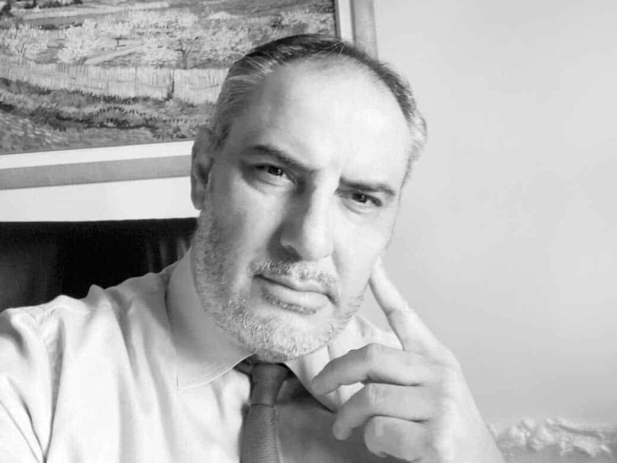 Παπαθανασίου: «Η κόκα πάει σύννεφο στα Τρίκαλα» – Εισαγγελέας ή συγγνώμη;