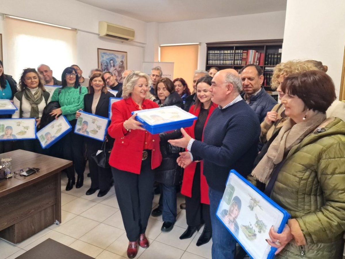Παράδοση από την Περιφέρεια Κρήτης εξοπλισμού εκπαιδευτικής ρομποτικής για Δημοτικά Σχολεία της Π.Ε. Ηρακλείου