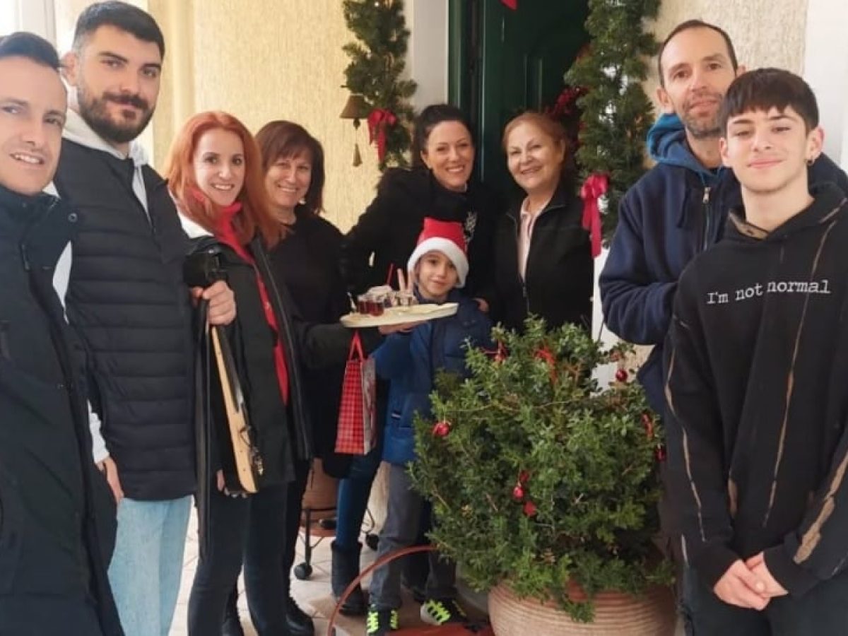 Παραδοσιακά ποντιακά κάλαντα ήχησαν στο Χαϊδάρι