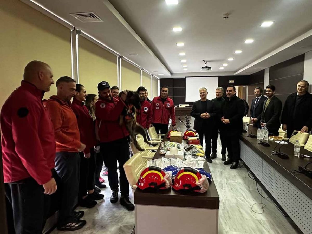 Παραδόθηκε από την Περιφέρεια εξοπλισμός δασοπυρόσβεσης στην Ελληνική Ομάδα Διάσωσης Λακωνίας