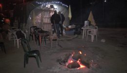 paramenoun-sto-bloko-sta-megala-1