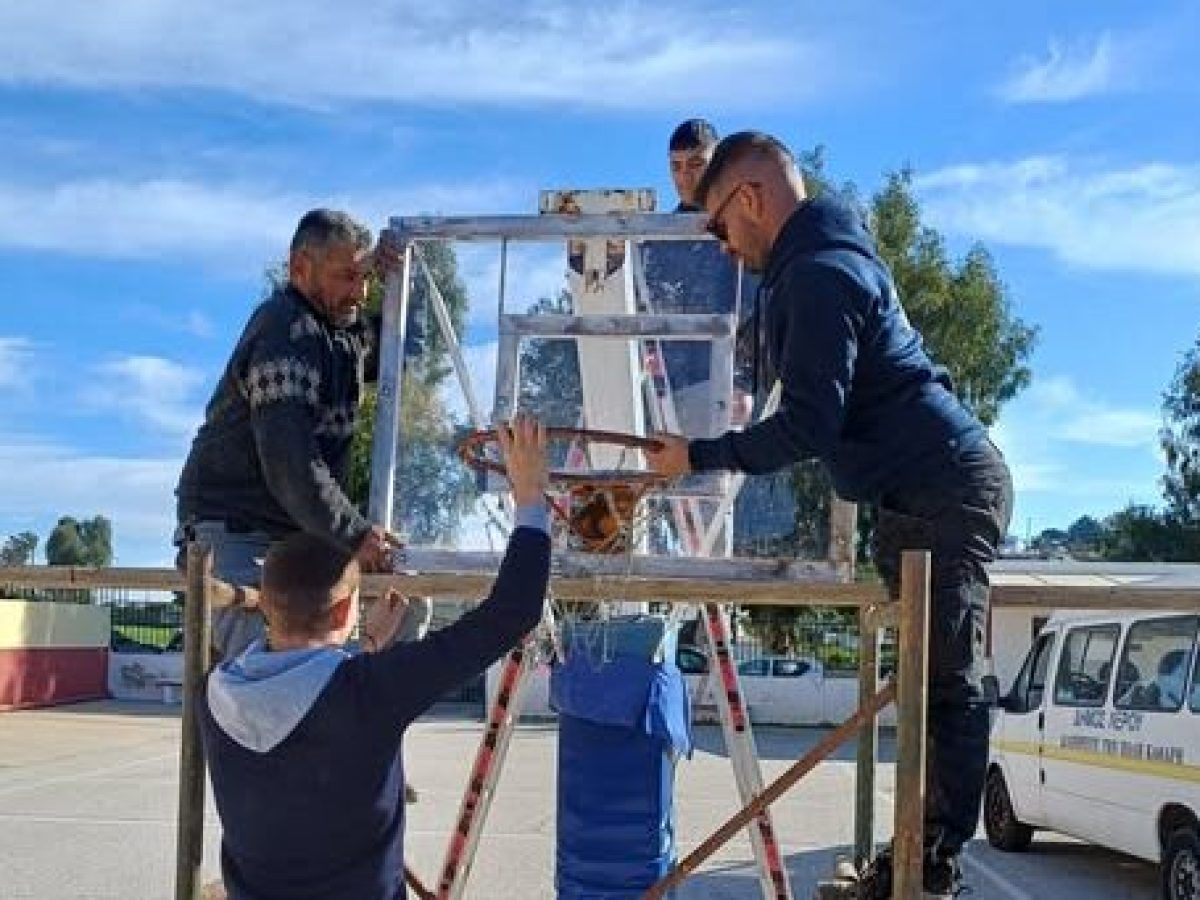 Παρεμβάσεις ουσίας στα σχολεία της Λέρου – Συντήρηση αθλητικών εγκαταστάσεων με στόχο την ασφάλεια των μαθητών