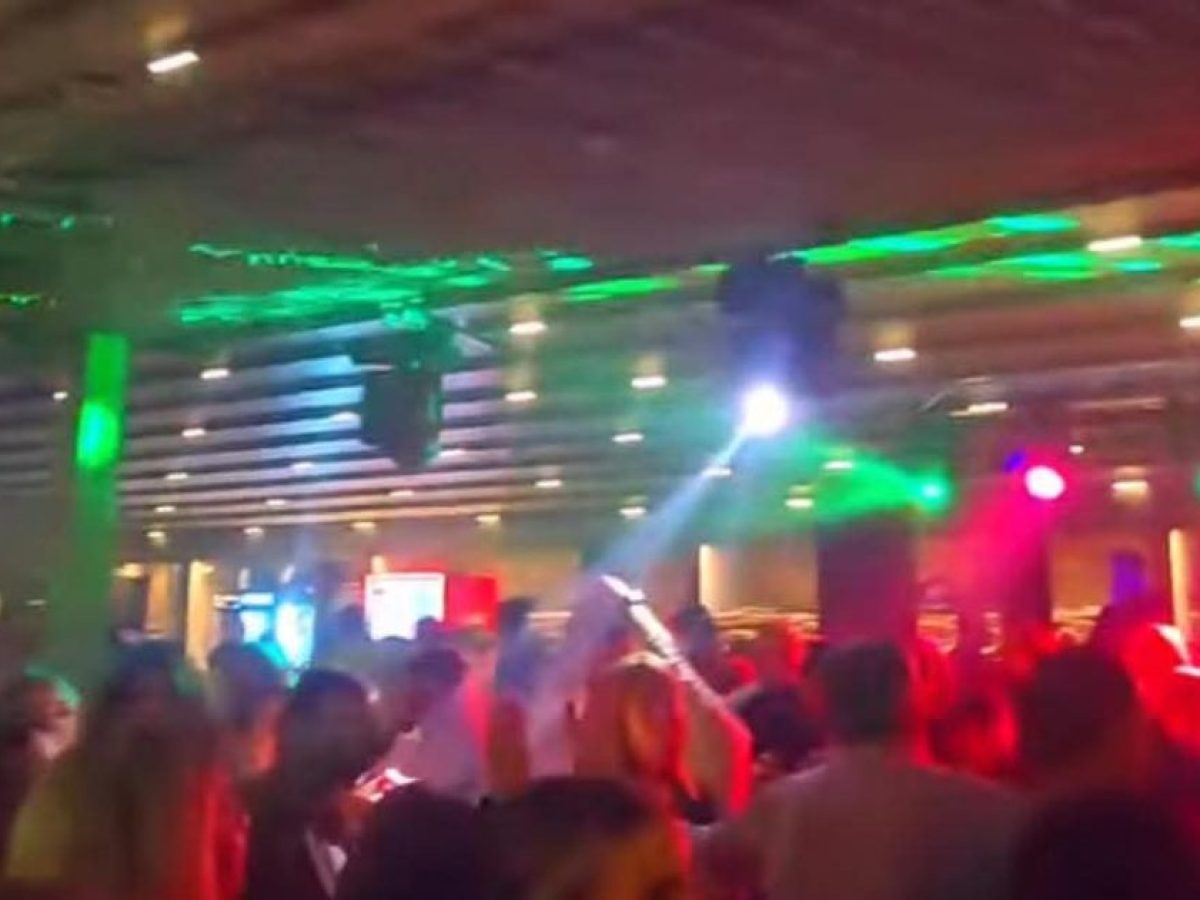 Πασίγνωστος τραγουδιστής έρχεται στη Νότια Εύβοια