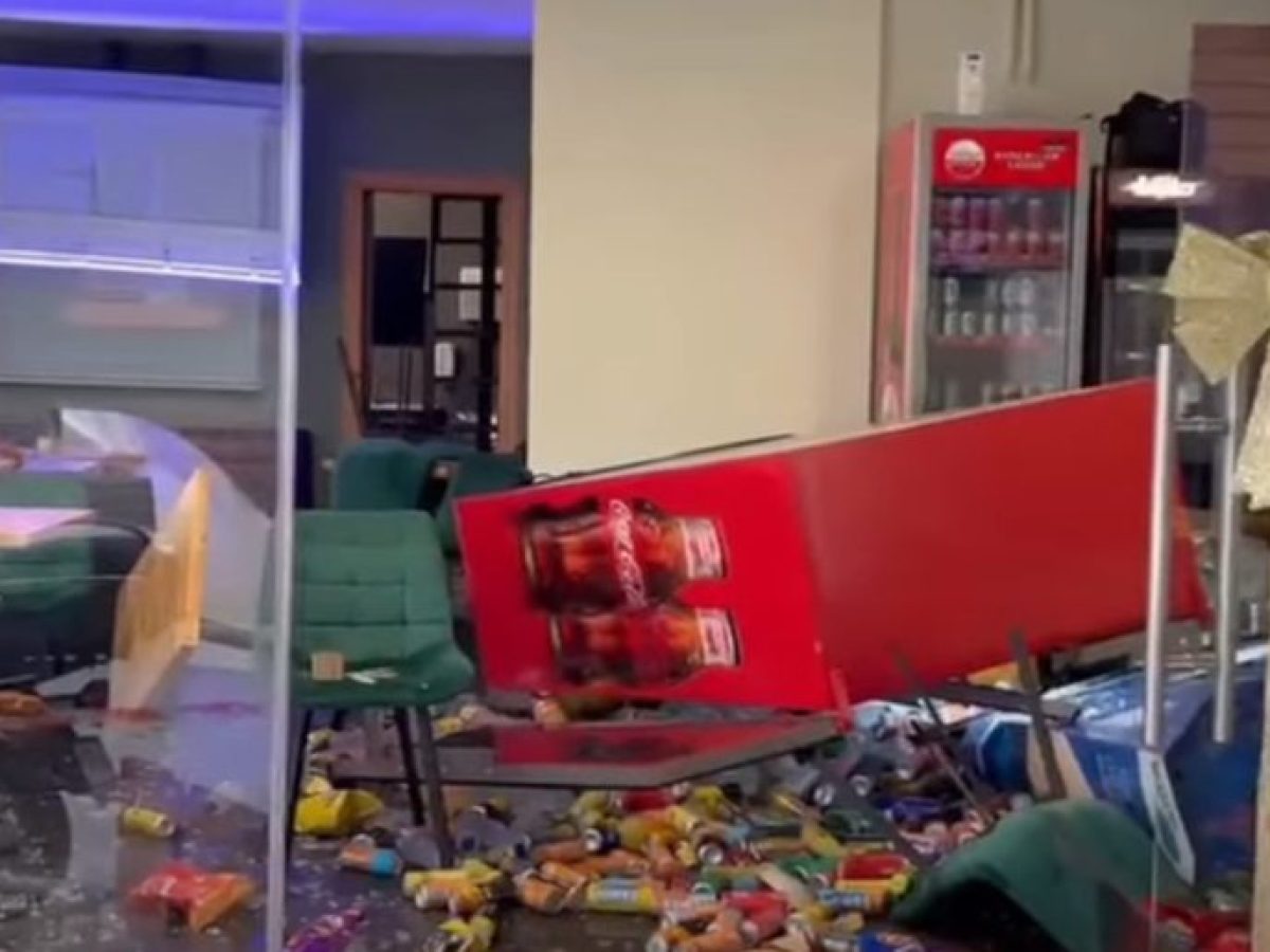 Πάτρα: Έσπασαν μαγαζί του ιδιοκτήτη του νυχτερινού κέντρου που σκότωσαν τον 30χρονο