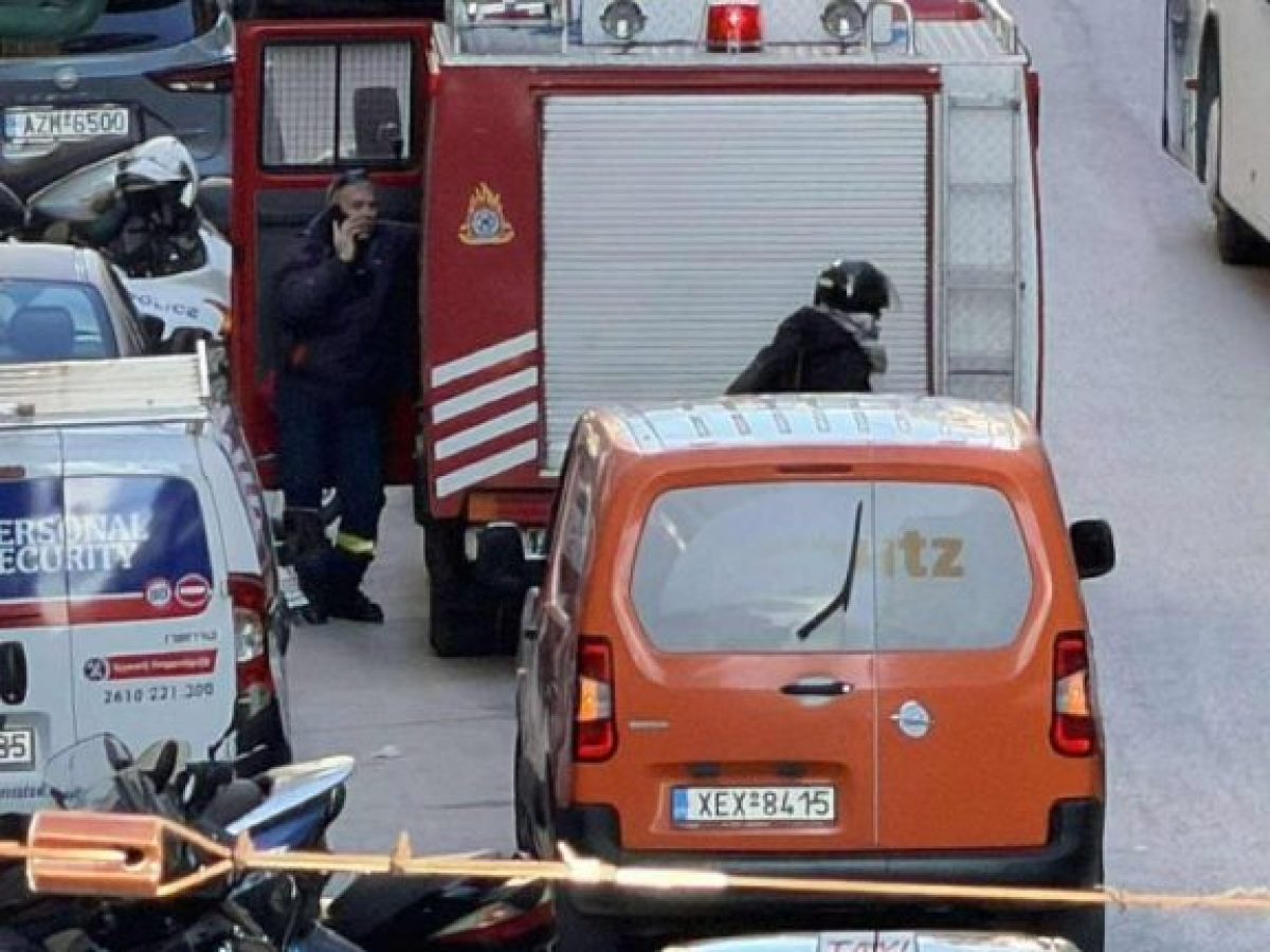 Πάτρα: Λήξη συναγερμού για τη νεαρή που απειλούσε να πέσει από ταράτσα