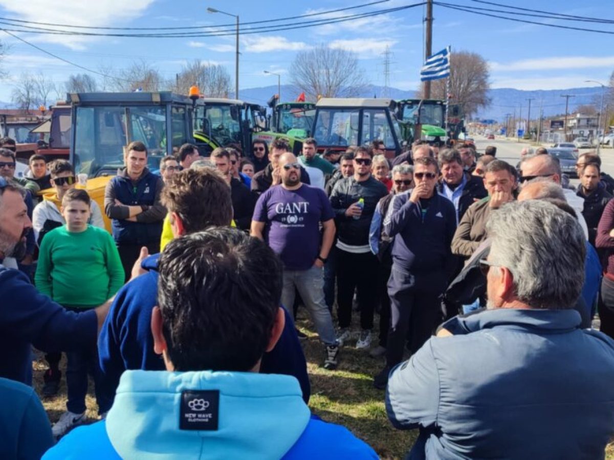 Παύλος Σπυρόπουλος και Γιάννης Κουτής στο Μαξίμου από πλευράς Τρικάλων