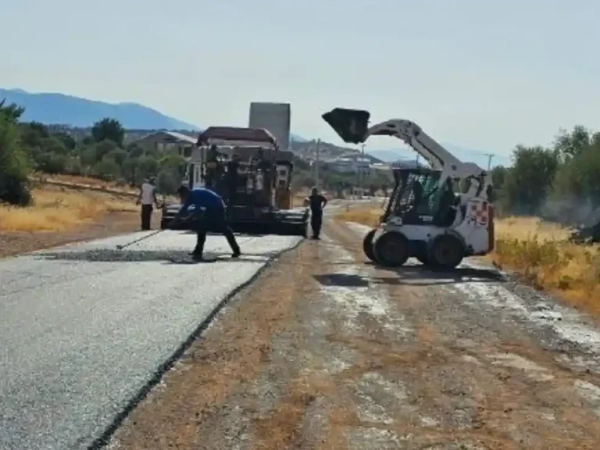 «Πέφτουν» 4,3 εκατ. για τη Μάνδρα: Ασφαλτοστρώσεις, οδοφωτισμός, αναβαθμίσεις σε γειτονιές