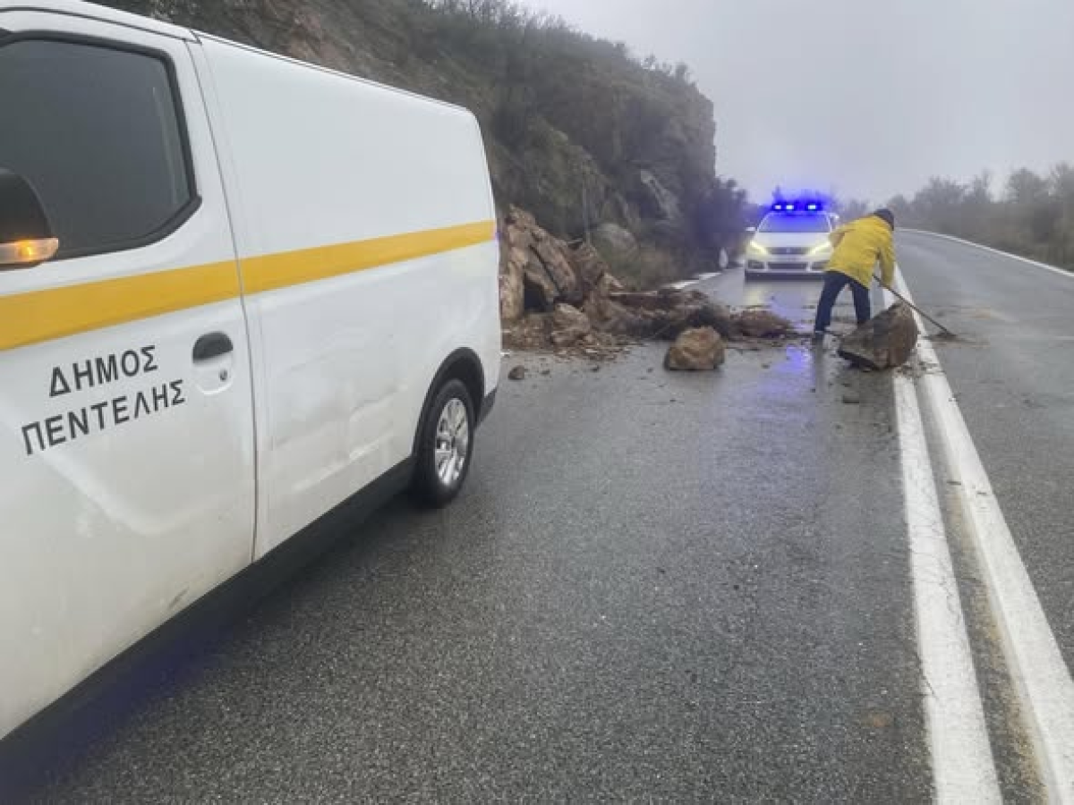 Πεντέλη: Ενημέρωση από την Πολιτική Προστασία του Δήμου Πεντέλης για κατολίσθηση στον Περιμετρικό Δρόμο 414