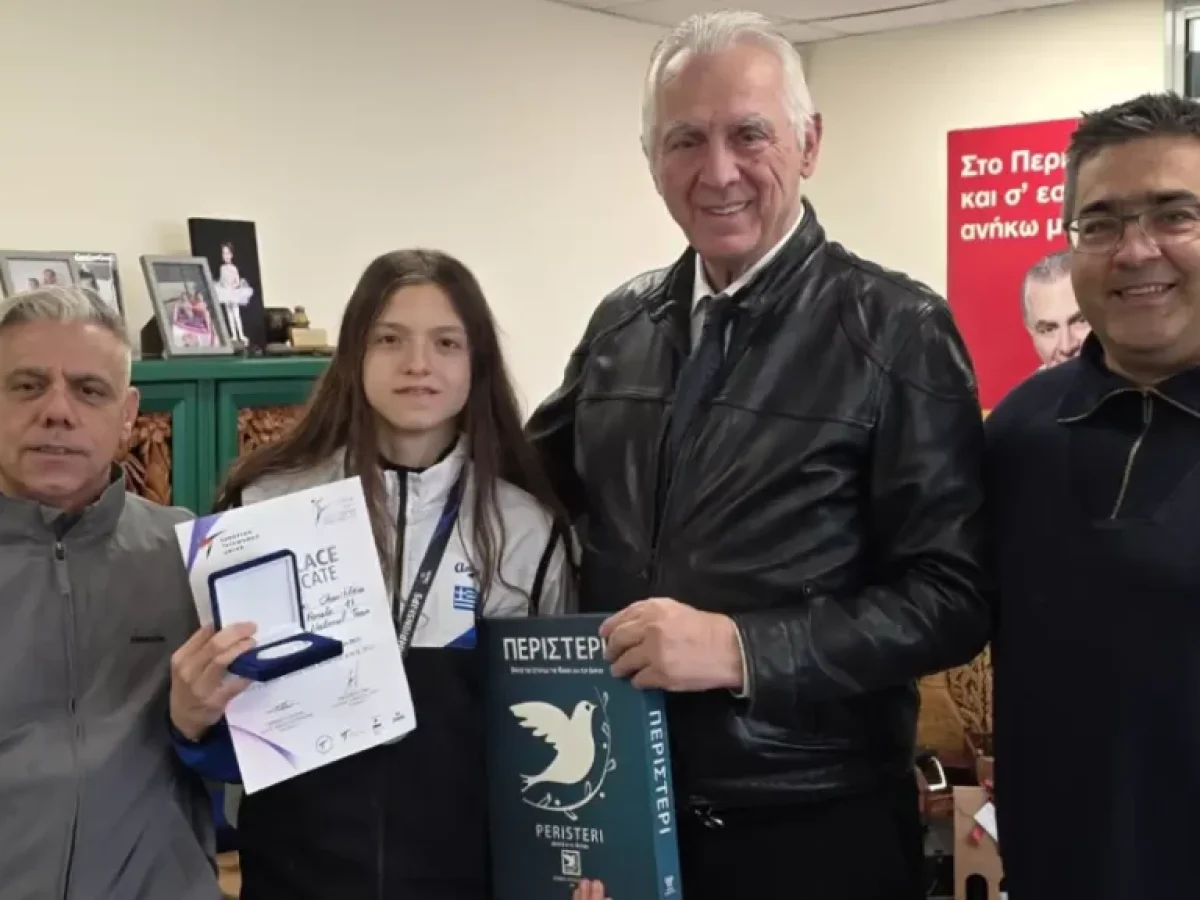 Περήφανο το Περιστέρι: Η Χαρίκλεια Σεφέρη «ασημένια» στην Ευρώπη – Η βράβευση από τον Παχατουρίδη