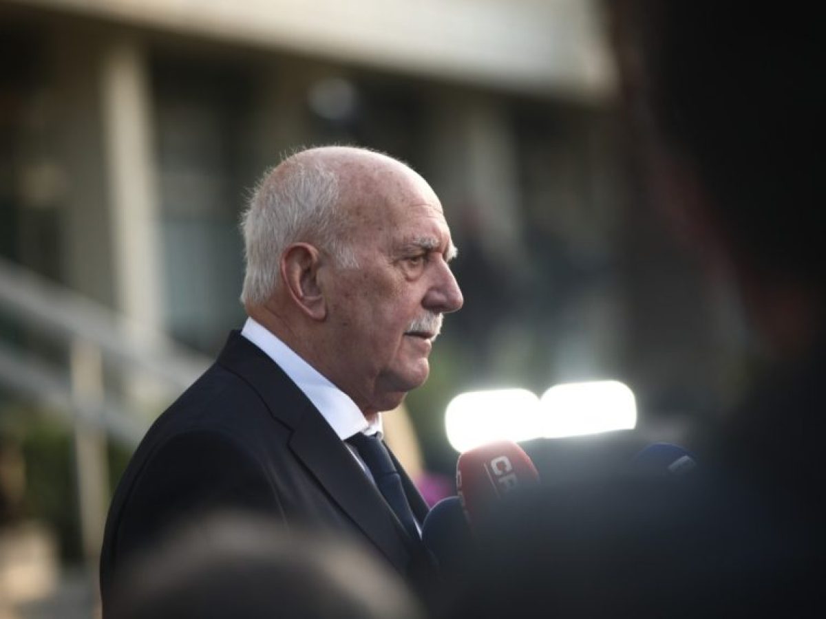 Πέθανε ο Γιώργος Παπαδάκης