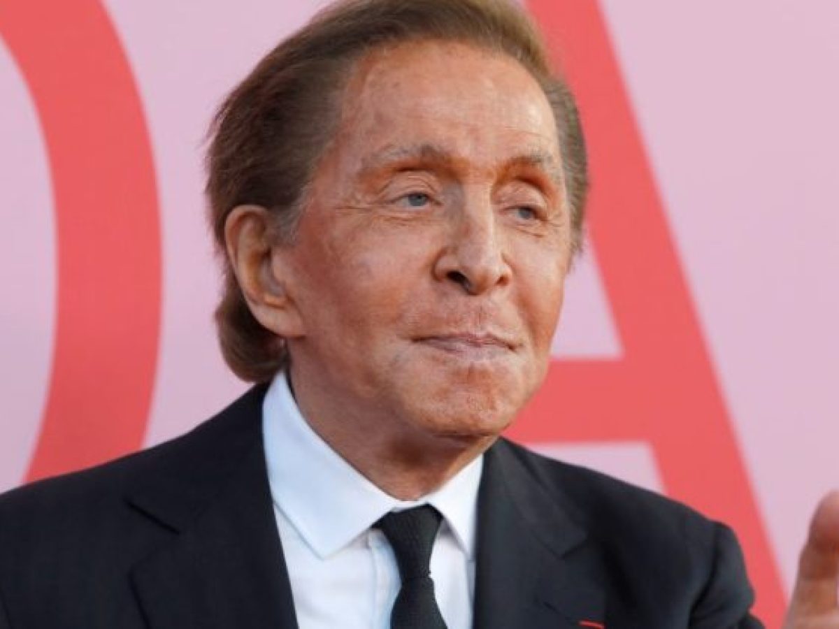 Πέθανε ο Βαλεντίνο: Ο θρυλικός σχεδιαστής μόδας ήταν 93 ετών