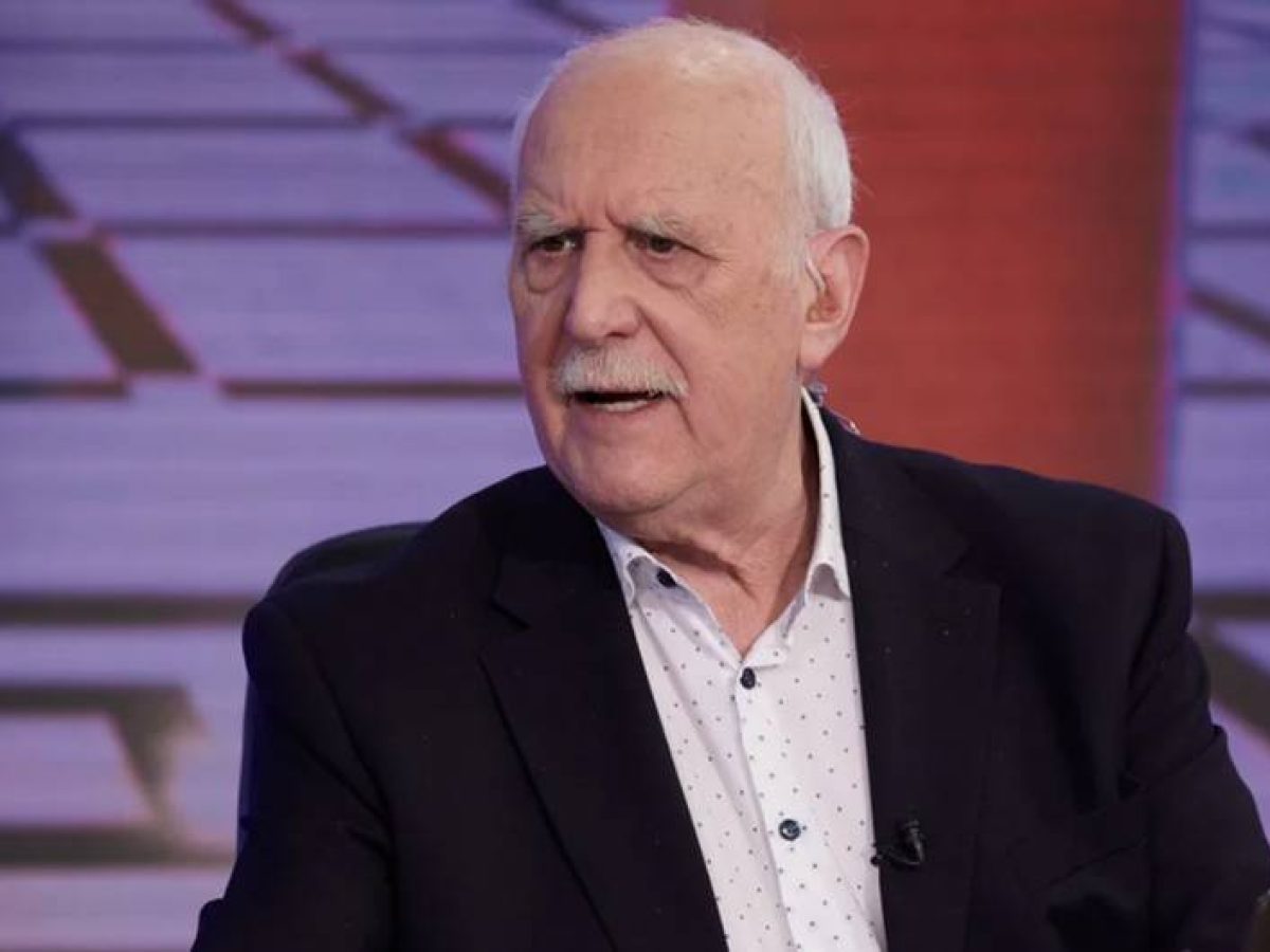 Πέθανε σε ηλικία 74 ετών ο σπουδαίος δημοσιογράφος και παρουσιαστής Γιώργος Παπαδάκης