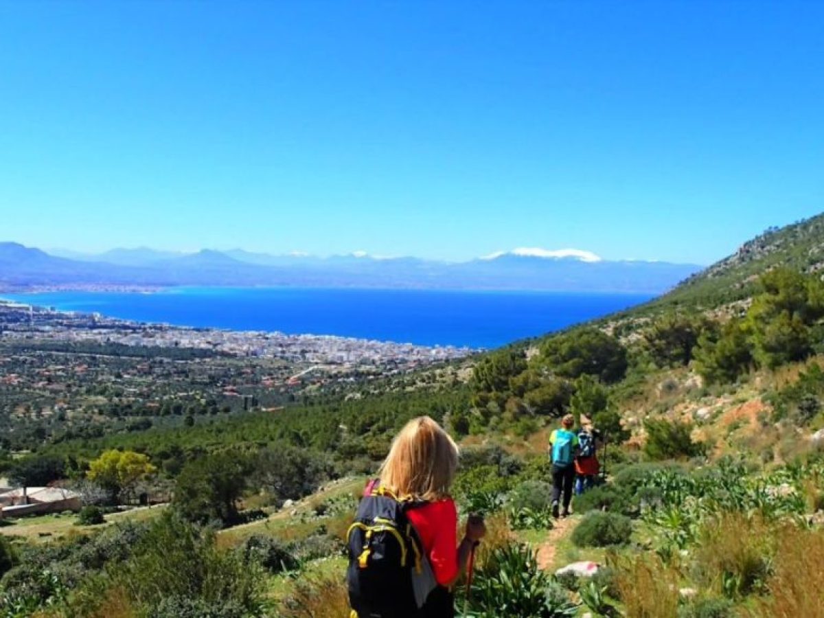 Πεζοπορία και κοπή πίτας για τον Ορειβατικό Λουτρακίου