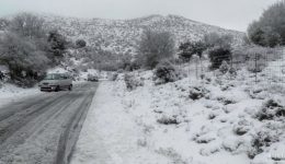 plimmirizoun-apo-episkeptes-ta-chionismena