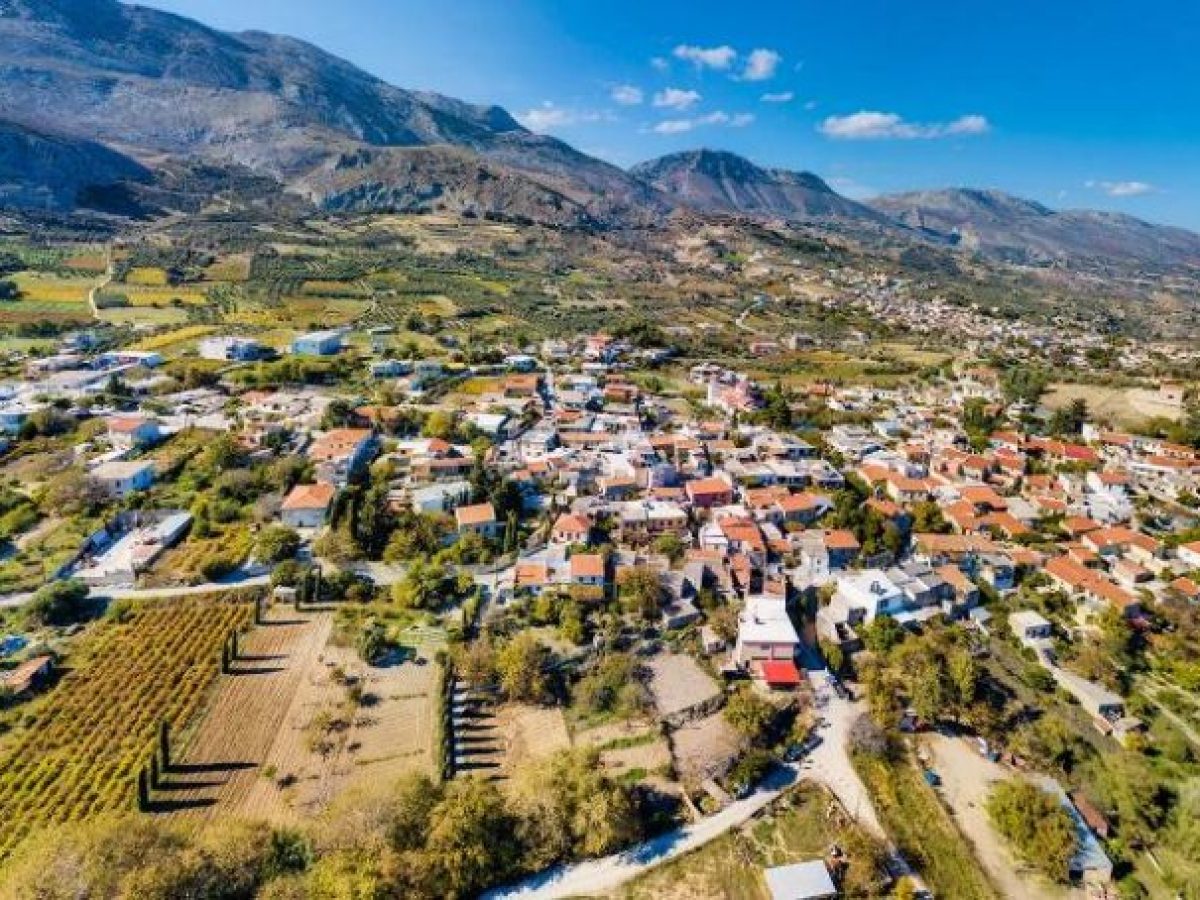 &Pi;&omicron;&lambda;&iota;&tau;&iota;&sigma;&tau;&iota;&kappa;ή &delta;&iota;&alpha;&delta;&rho;&omicron;&mu;ή &sigma;&tau;&eta;&nu; Ά&nu;&omega; &Alpha;&sigma;ί&tau;&epsilon;&sigmaf; &sigma;&tau;&iota;&sigmaf; 17 &Iota;&alpha;&nu;&omicron;&upsilon;&alpha;&rho;ί&omicron;&upsilon;