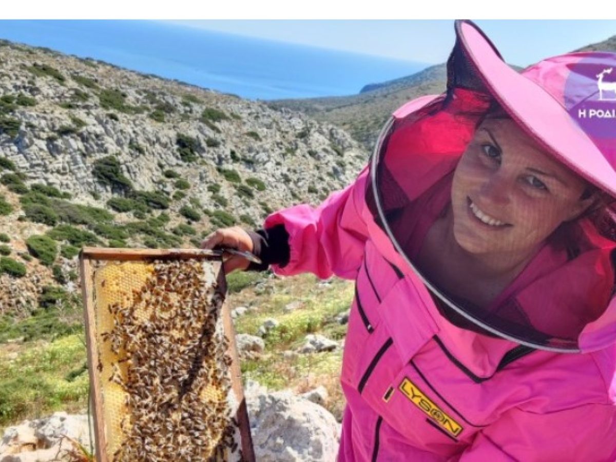 Πώς η Κάσος έγινε η πατρίδα μίας… ερωτικής μετανάστριας από την Κοζάνη!