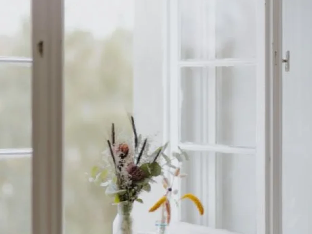 Πώς να Αερίζετε Καλά το Σπίτι Όταν Έξω Κάνει Κρύο