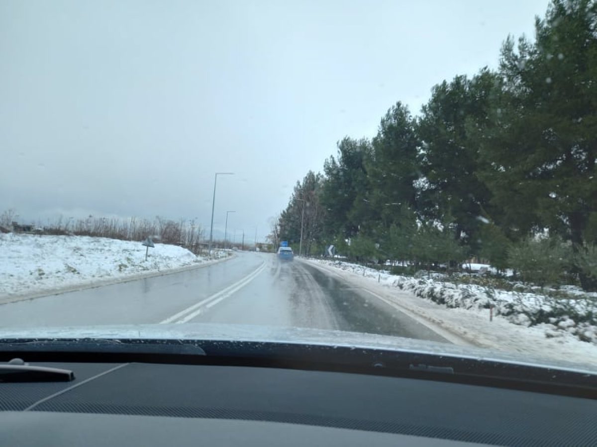 Που χρειάζονται αντιολισθητικές αλυσίδες στη Στερεά Ελλάδα