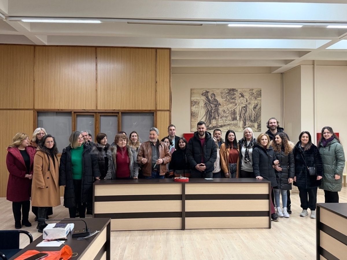 Πραγματοποιήθηκε η συνάντηση προέδρων και μελών Συλλόγων του Δήμος Μετεώρων στο Εργατικό Κέντρο Καλαμπάκας