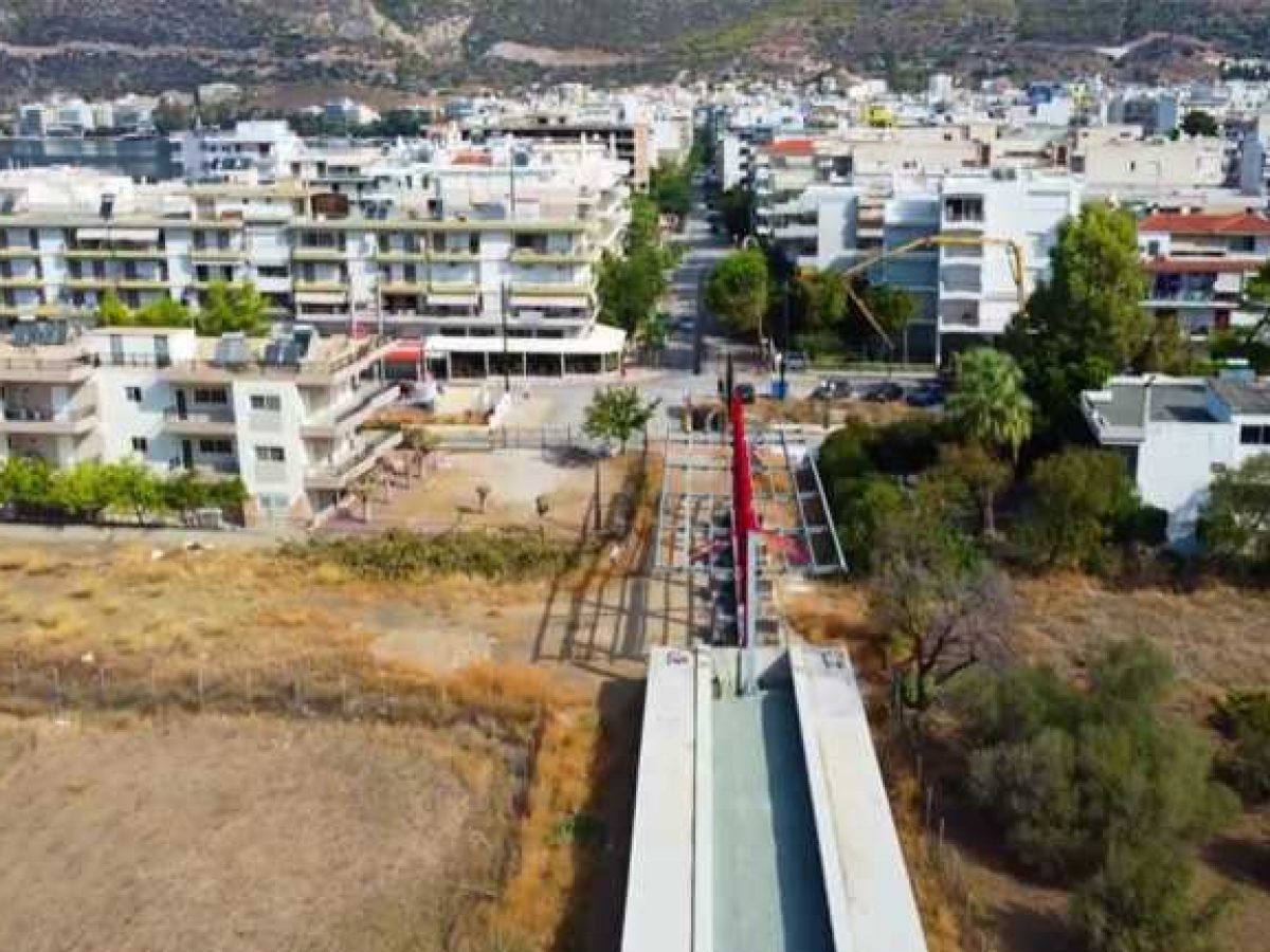 Προαστιακός Λουτρακίου: έργο σε εξέλιξη, πόλη σε αναμονή και αντιδράσεις που πληθαίνουν