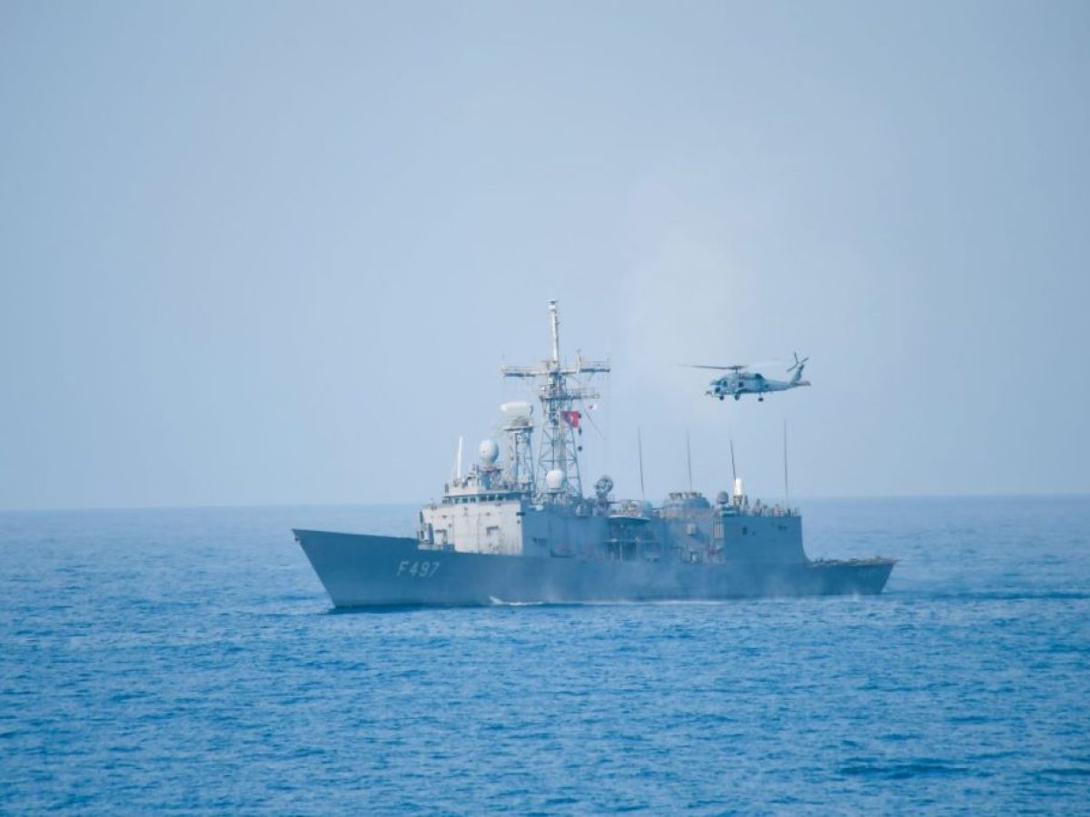 Πρόκληση: Τουρκικό πολεμικό πλοίο παρενόχλησε ελληνικό πλοίο πόντισης καλωδίου ανάμεσα από Αμοργό – Αστυπάλαια