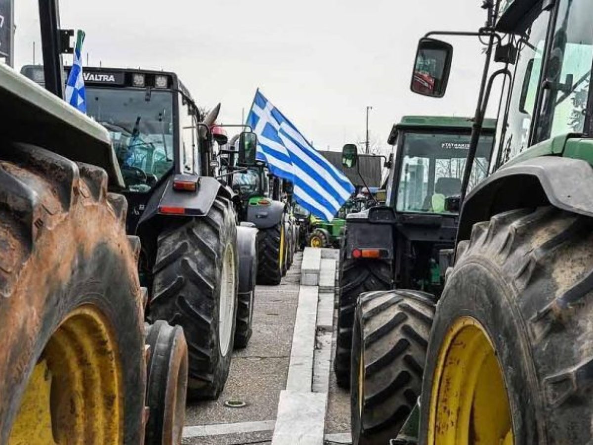 Πρόσκληση Μαρινάκη για συνάντηση αγροτών με τον Πρωθυπουργό την Τρίτη, με όρο τους «δρόμους ανοιχτούς»