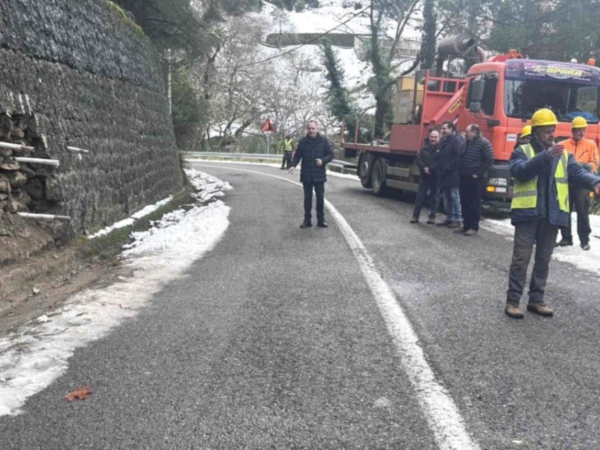 Προσωρινή αποκατάσταση τοιχίου αντιστήριξης στην επαρχιακή οδό Λουτρών Υπάτης – Υπάτης