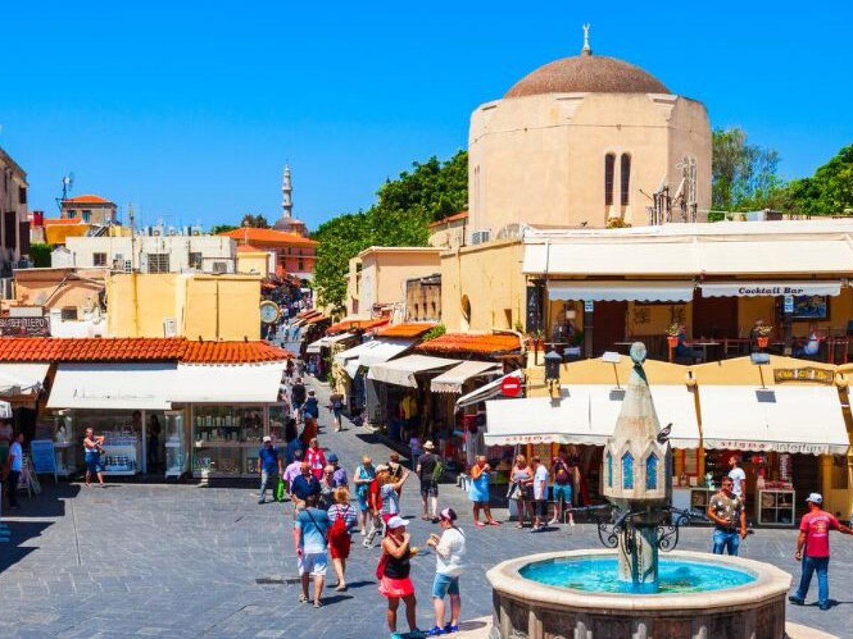 Προσωρινό κλείσιμο οδών στη Μεσαιωνική Πόλη τη Δευτέρα 12/1 λόγω εργασιών