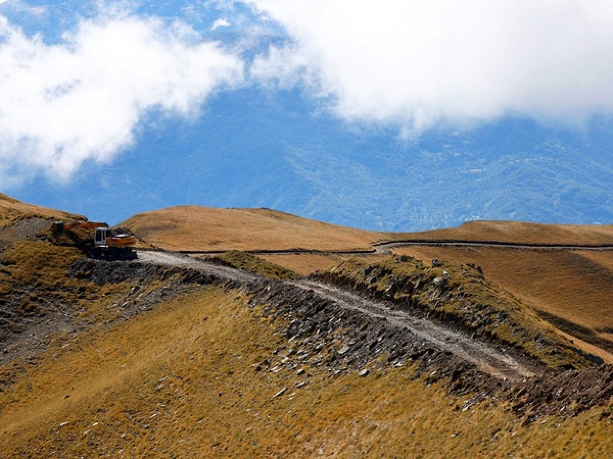 Πρόστιμο για δύο παραβάσεις στον «δρόμο» του Γράμμου