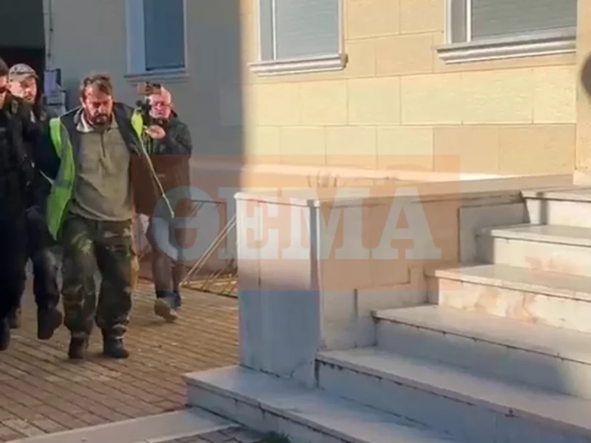 Προθεσμία για να απολογηθεί την Τετάρτη πήρε ο δράστης της δολοφονίας στην Αιτωλοακαρνανία – Οι μαρτυρίες για την ερωτική αντιζηλία που όπλισε το χέρι του