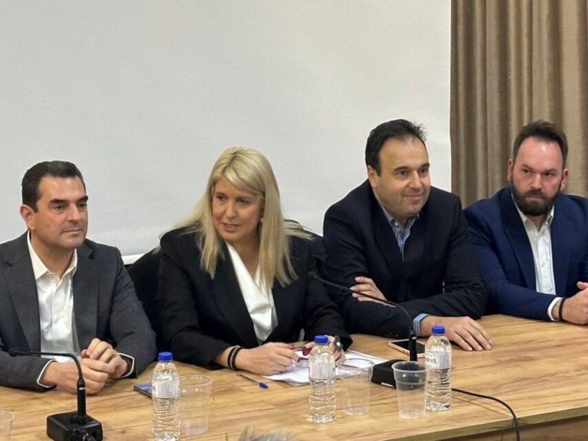 Πρώτη διευρυμένη συνεδρίαση της ΔΕΕΠ παρουσία του γραμματέα του κόμματος Κ. Σκρέκα