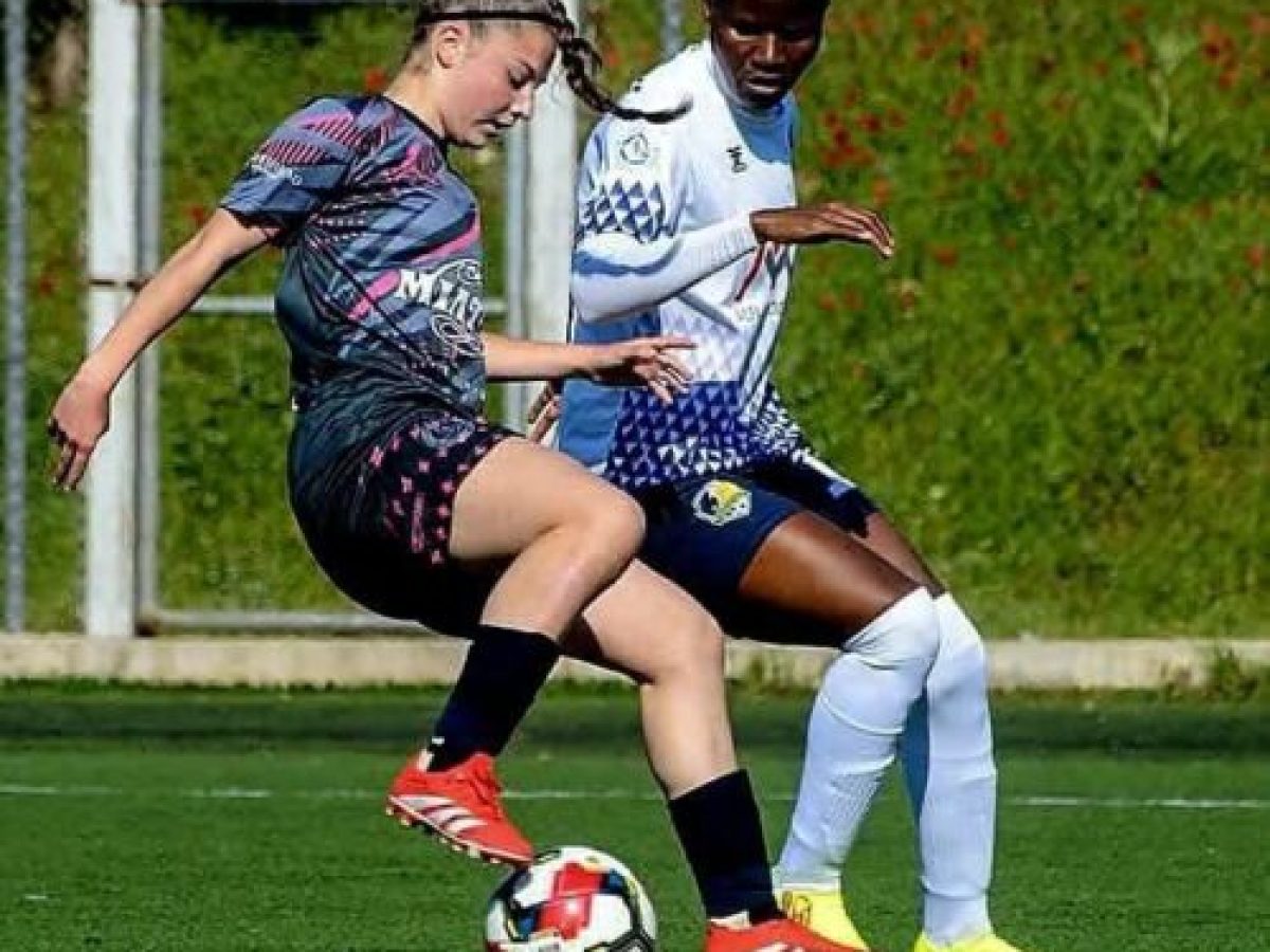 Πρώτη μεταγραφή της σεζόν για τις Σειρήνες με την απόκτηση της 16χρονης διεθνούς επιθετικού