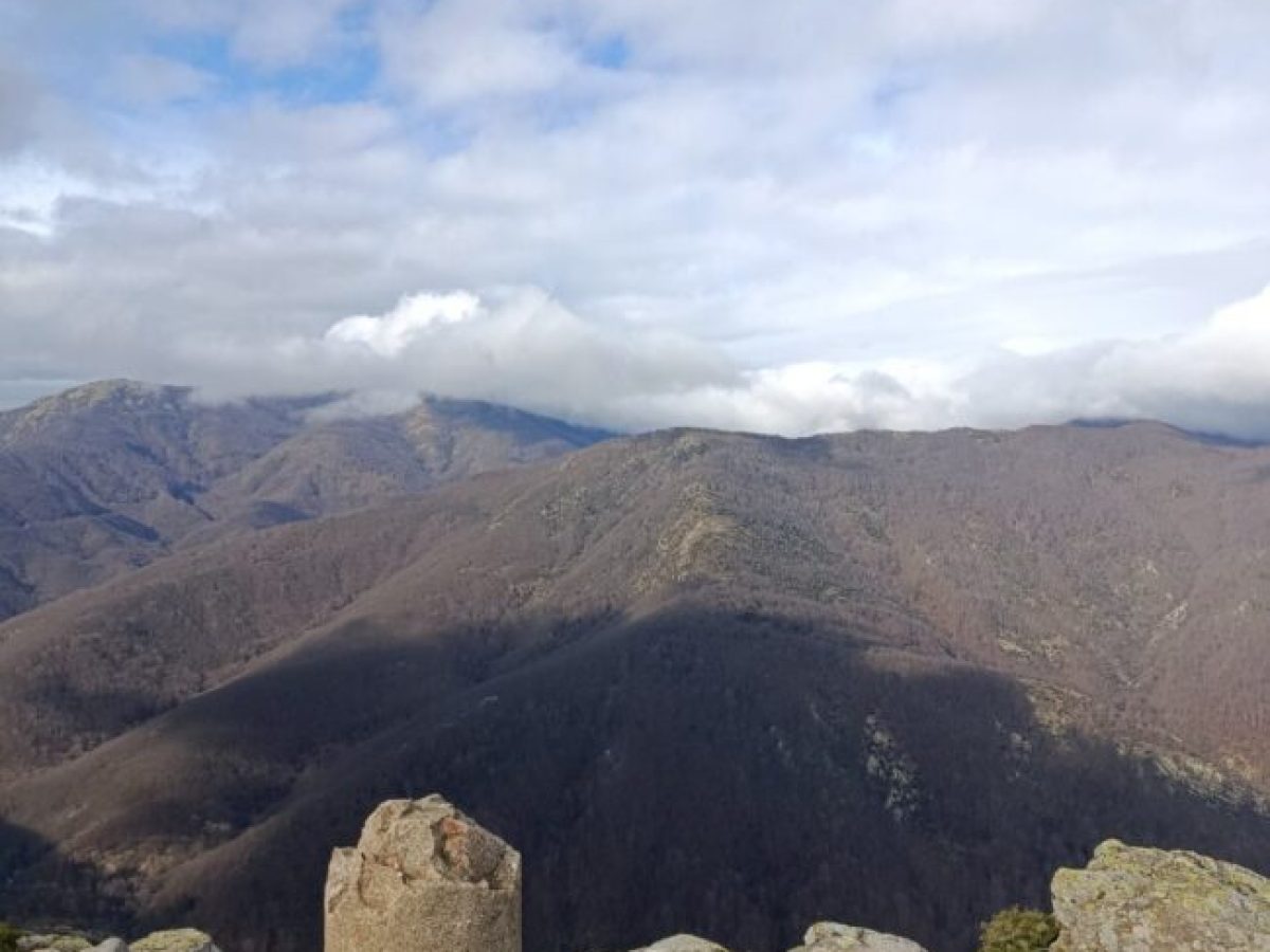 Πρώτη ορειβατική διαδρομή για το νέο έτος του ΕΟΣ Κομοτηνής στην κορυφή του “Καλόγερου”στην οροσειρά της Ροδόπης (φωτος)